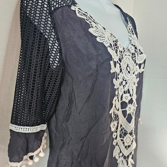 Black and WHite Beach Coverup Crochet Mesh‎ SZ SM - Picture 2 of 4